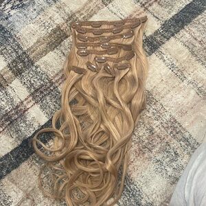 Barefoot Blonde (BFB) Butterscotch clip in extensions